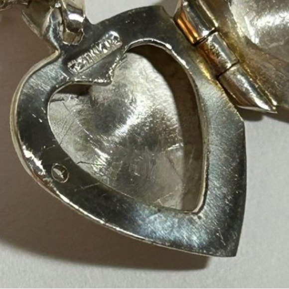 Vintage gorgeous sterling silver locket. Chain length 9”. Mother’s Day - Picture 6 of 6
